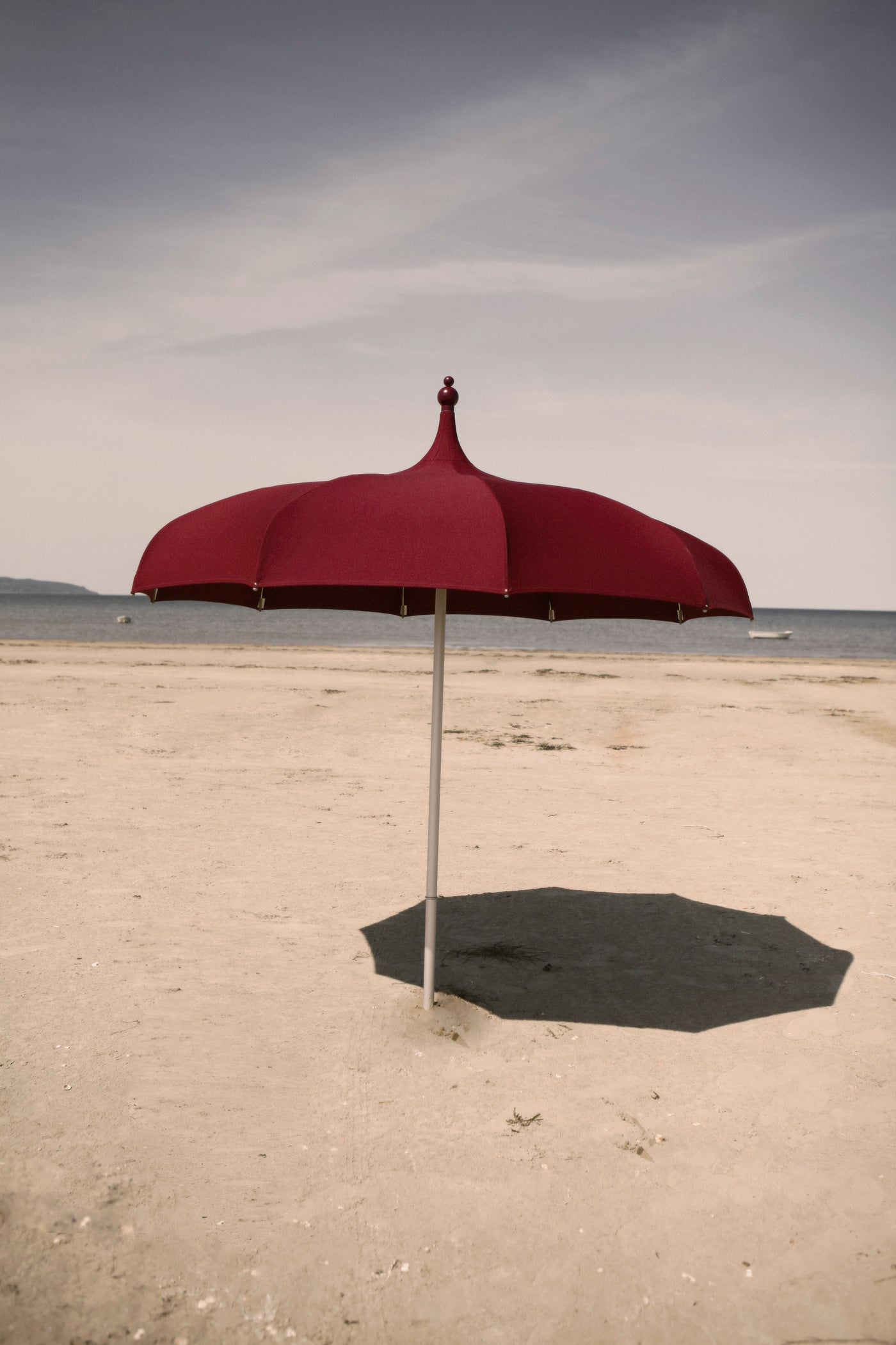 Astrid Parasol - Sophisticated Burgundy