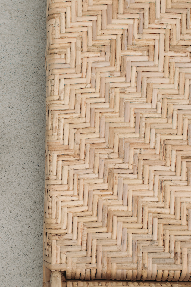 Folding rattan chair