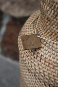 Rattan Vase Close-up on The Straw tag