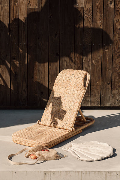 Beach lounge chair